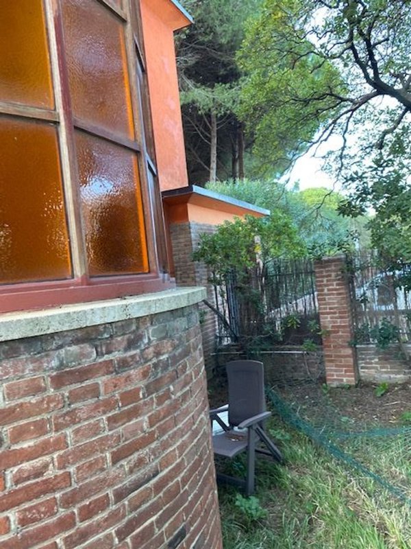 casa indipendente in vendita a Pisa in zona Tirrenia