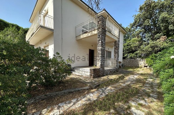 casa indipendente in vendita a Pisa in zona Tirrenia