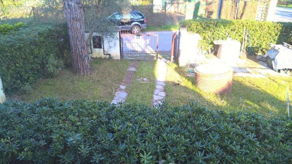 casa indipendente in vendita a Pisa in zona Tirrenia