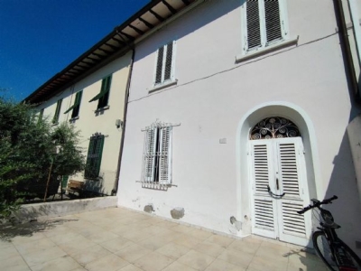 casa indipendente in vendita a Pisa