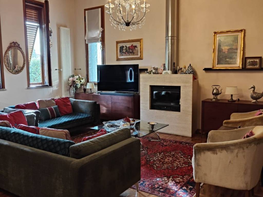 casa indipendente in vendita a Pisa in zona Barbaricina