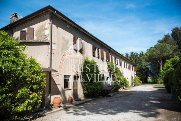 locale di sgombero in vendita a Pisa in zona Centro Storico