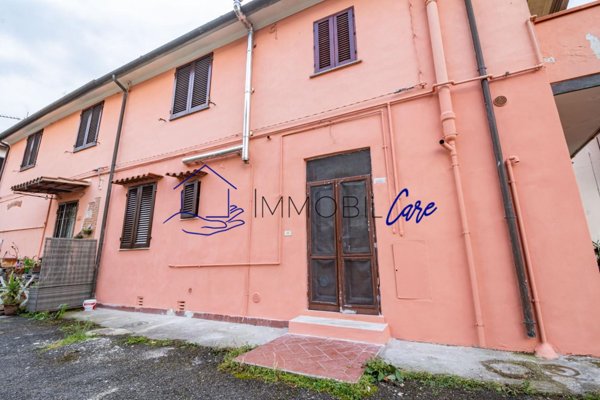 appartamento in vendita a Pisa in zona Oratoio