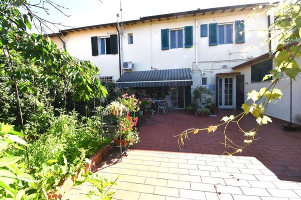 casa indipendente in vendita a Pisa in zona Quartiere San Giusto