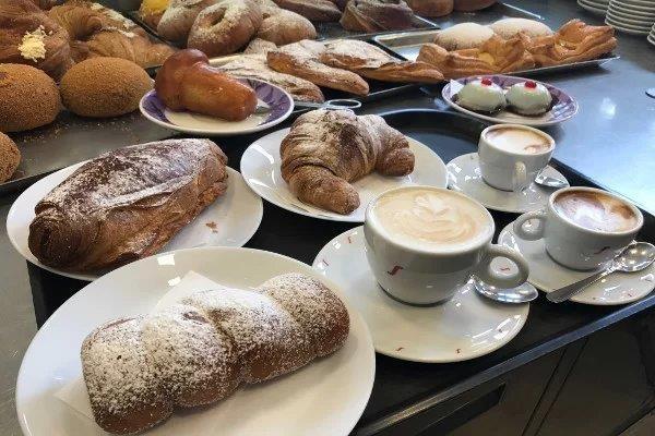 negozio in vendita a Pisa in zona Centro Storico