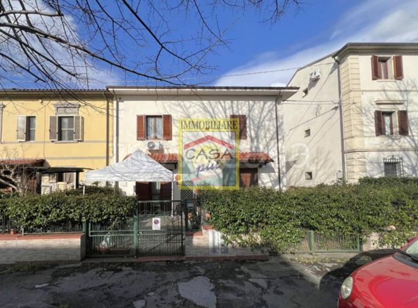 casa indipendente in vendita a Pisa in zona Riglione