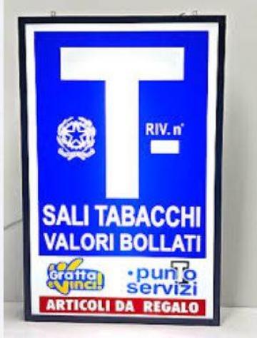 negozio in vendita a Pisa in zona Centro Storico