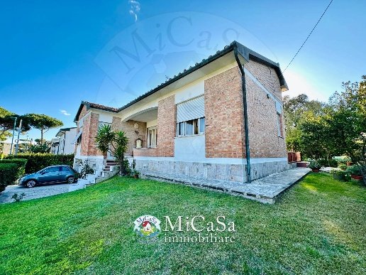 casa indipendente in vendita a Pisa in zona Tirrenia