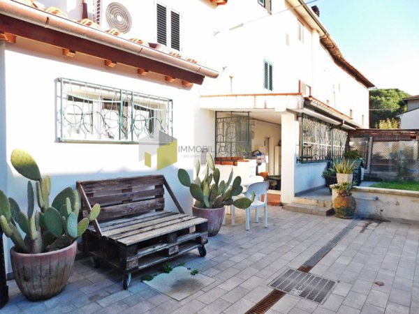 casa indipendente in vendita a Pisa in zona Centro Storico