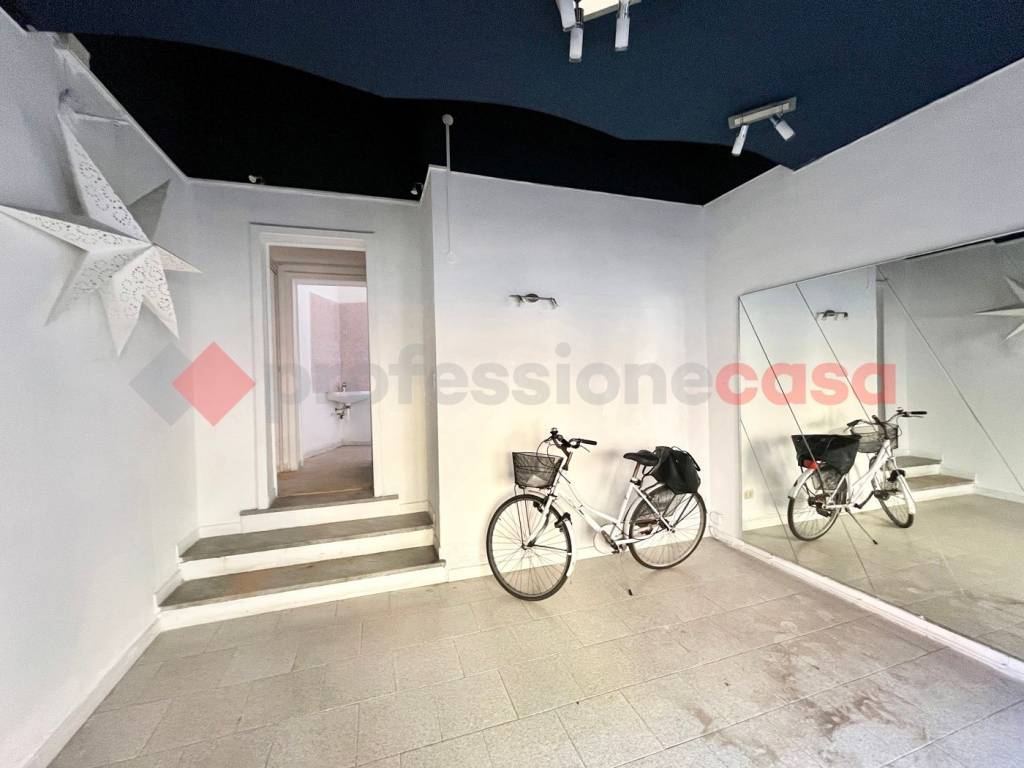 locale commerciale in vendita a Pisa in zona Centro Storico