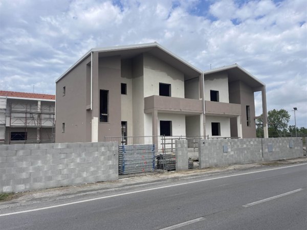 casa indipendente in vendita a Pisa in zona I Passi