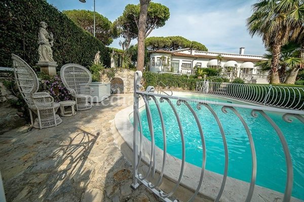 casa indipendente in vendita a Pisa in zona Calambrone