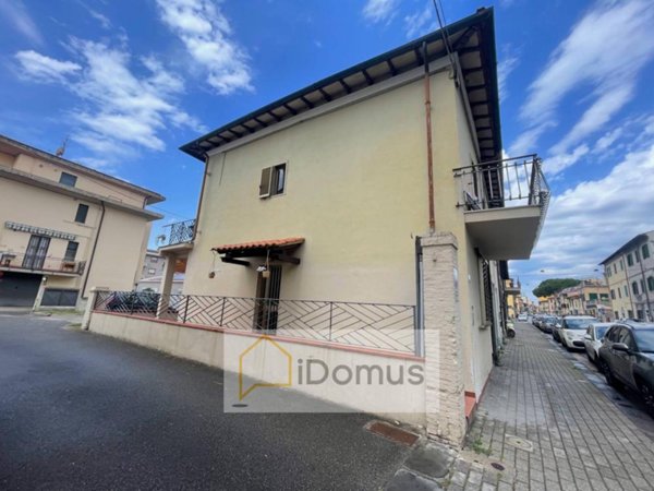 casa indipendente in vendita a Pisa