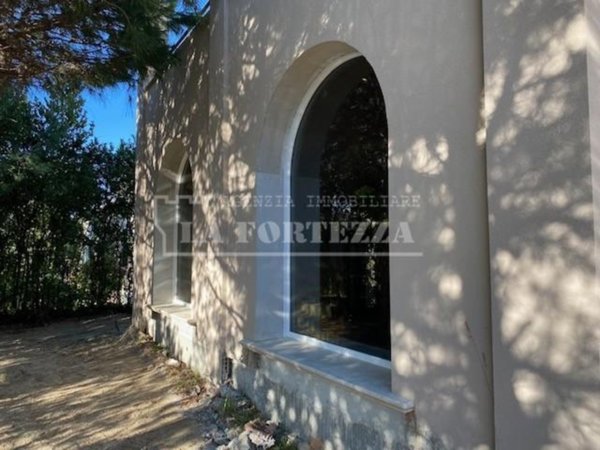 casa indipendente in vendita a Pisa in zona Tirrenia
