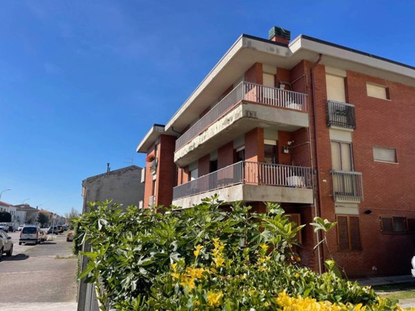 appartamento in vendita a Pisa in zona Marina di Pisa