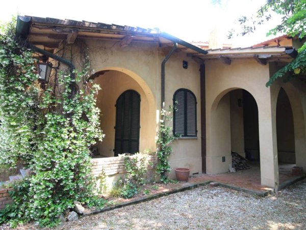 casa indipendente in vendita a Pisa