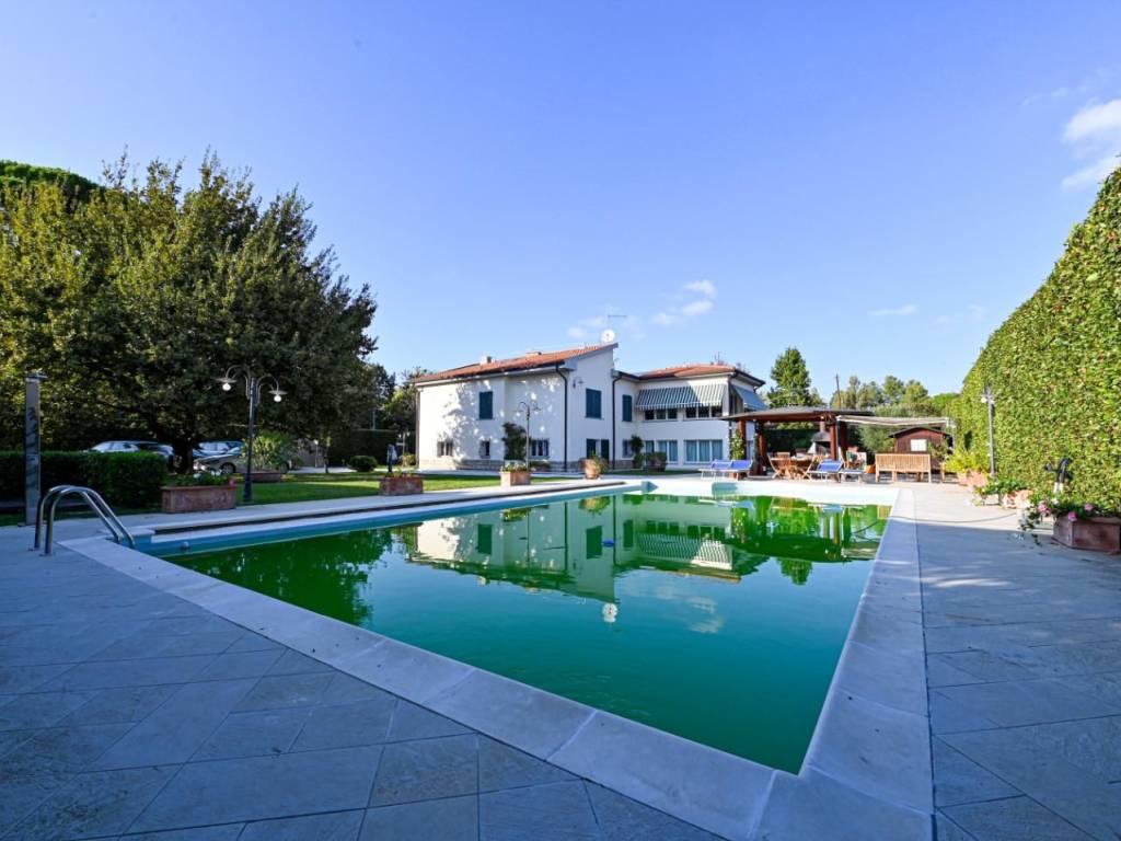 casa indipendente in vendita a Pisa in zona Barbaricina