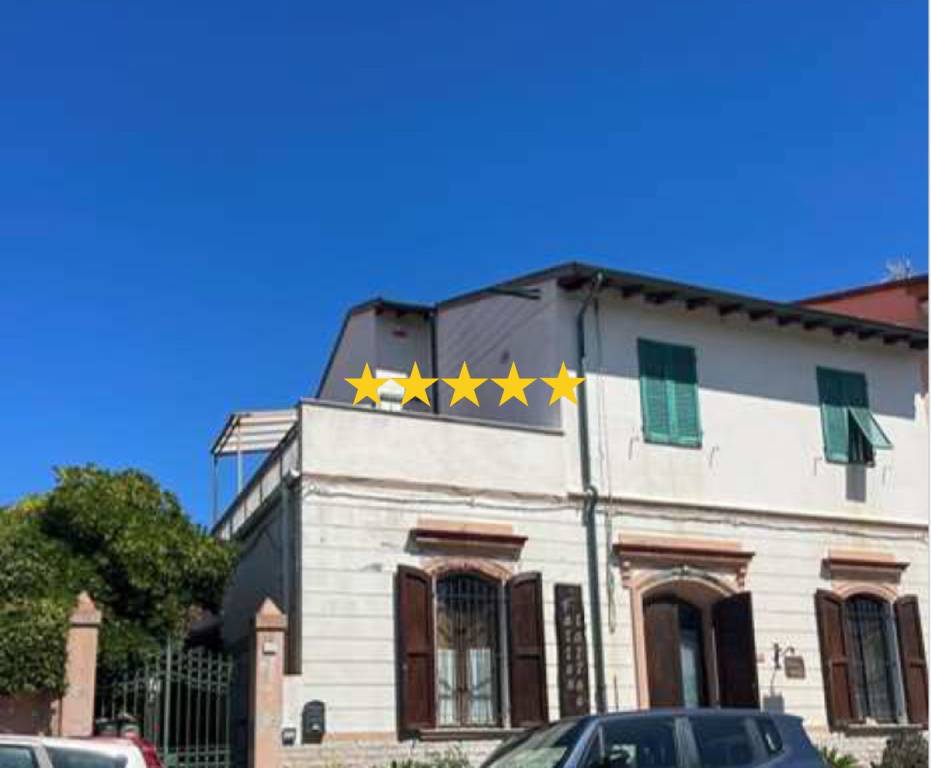 appartamento in vendita a Pisa in zona Marina di Pisa