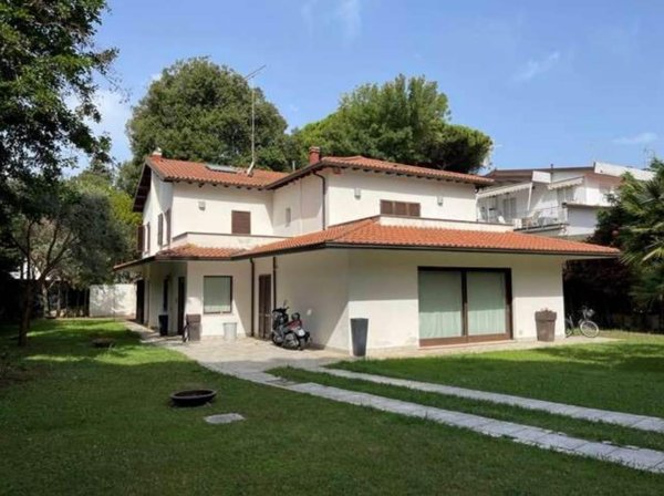 casa indipendente in vendita a Pisa in zona Tirrenia