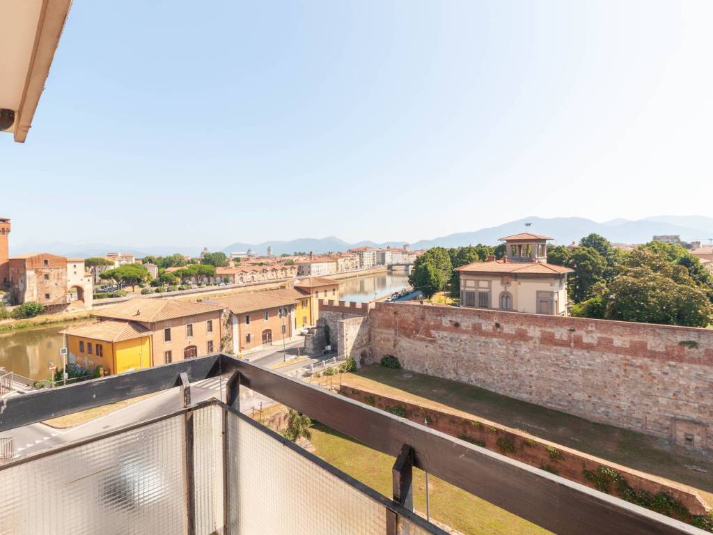 appartamento in vendita a Pisa in zona Porta a Mare