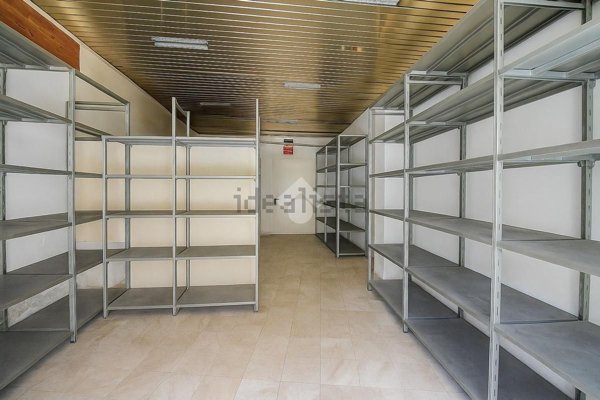 negozio in vendita a Pisa in zona Barbaricina