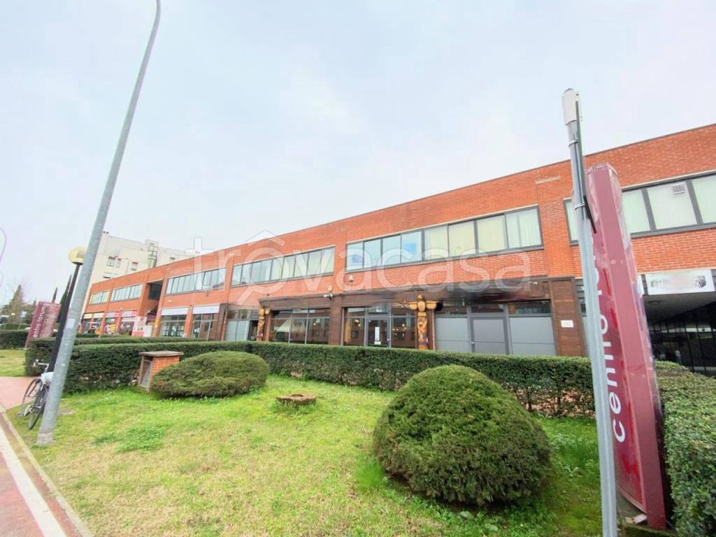 ufficio in vendita a Pisa in zona Le Piagge