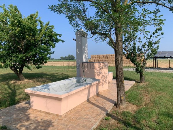 casale in vendita a Pisa in zona Coltano