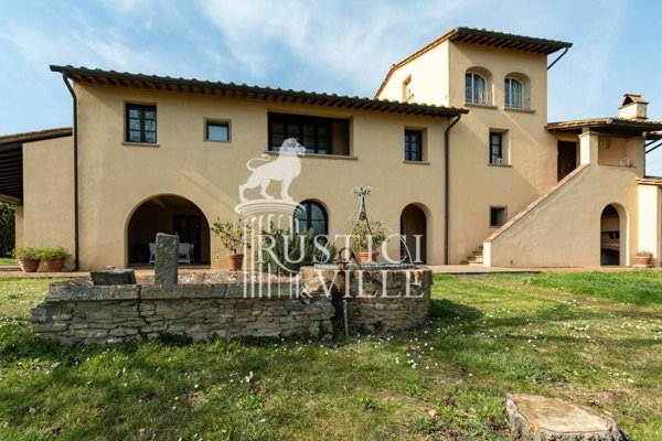 casale in vendita a Pisa in zona Centro Storico