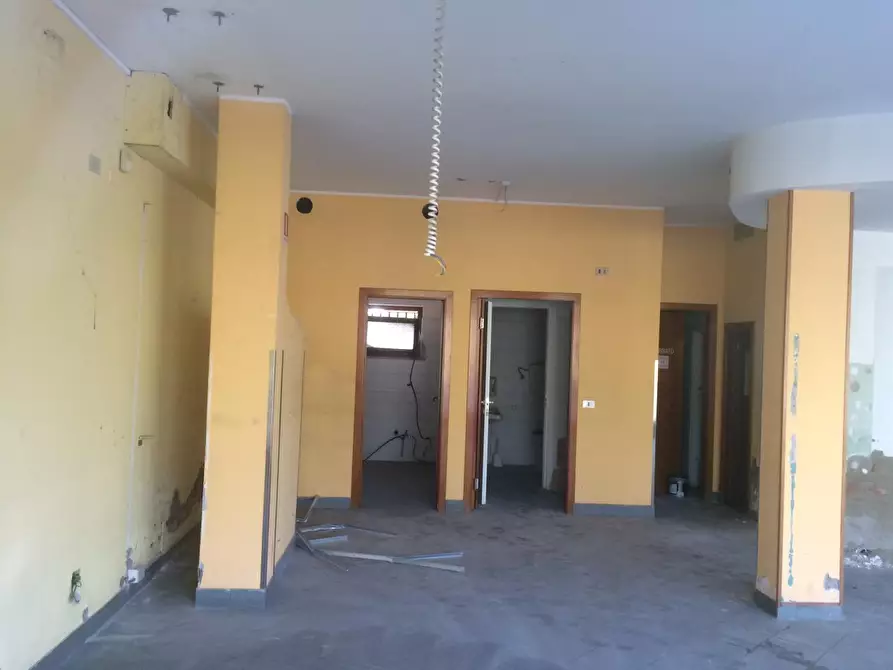negozio in vendita a Pisa in zona Putignano