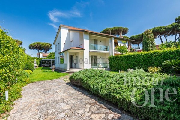 casa indipendente in vendita a Pisa in zona Tirrenia