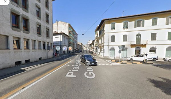 locale commerciale in vendita a Pisa in zona Stazione