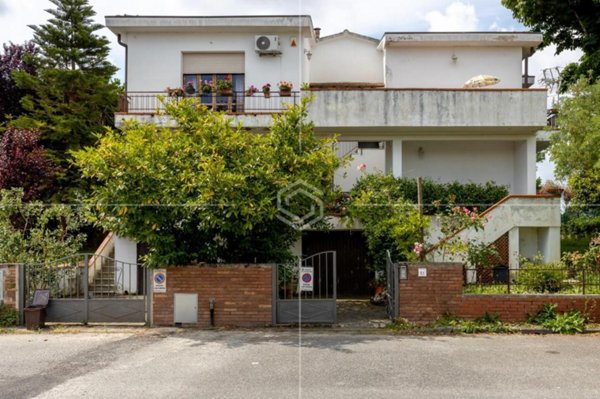 casa indipendente in vendita a Pisa in zona Centro Storico