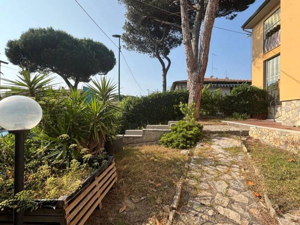 appartamento in vendita a Pisa in zona Tirrenia
