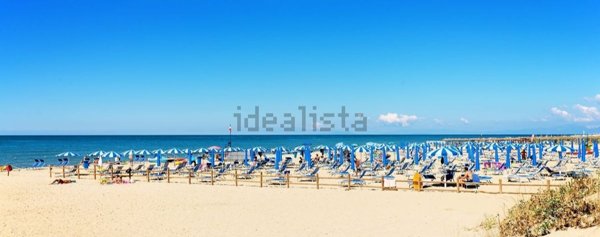 casa indipendente in vendita a Pisa in zona Tirrenia