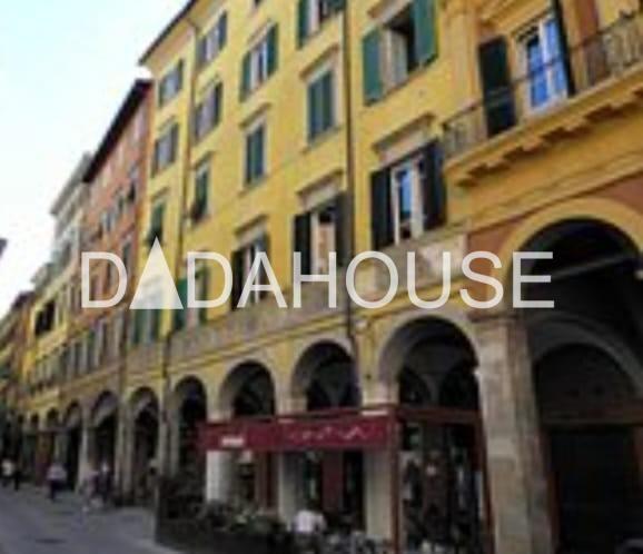 negozio in vendita a Pisa in zona Quartiere San Francesco