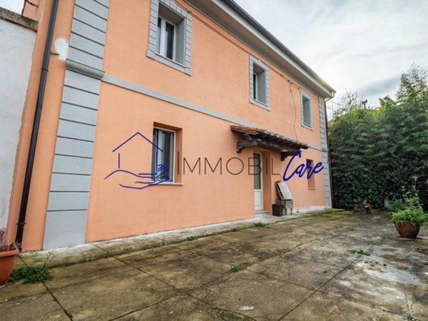 casa indipendente in vendita a Pisa in zona Centro Storico