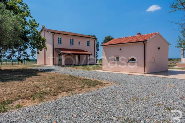 casa indipendente in vendita a Pisa in zona Coltano