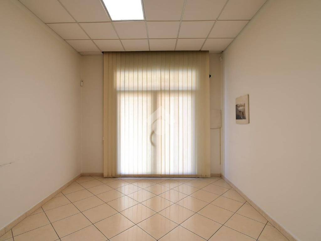 negozio in vendita a Pisa in zona Porta a Mare