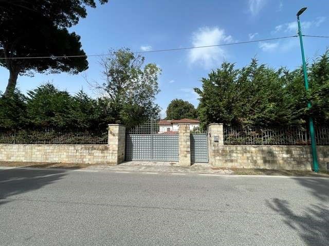 casa indipendente in vendita a Pisa in zona Tribunale