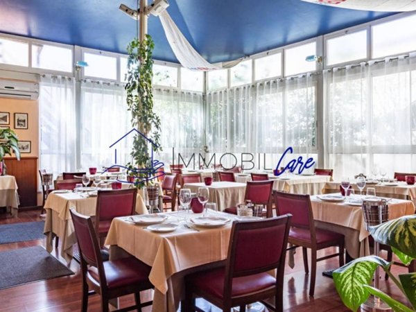 locale commerciale in vendita a Pisa in zona Porta a Lucca