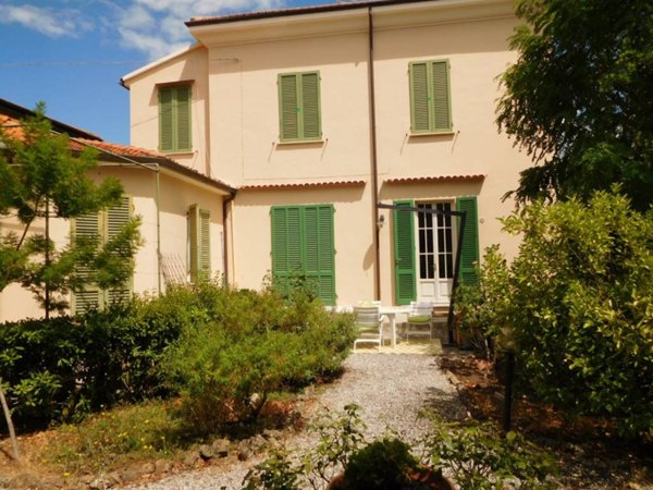 casa indipendente in vendita a Pisa in zona Porta a Lucca