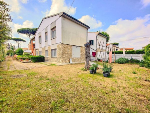 appartamento in vendita a Pisa in zona Tirrenia
