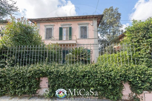 casa indipendente in vendita a Pisa in zona Porta a Lucca