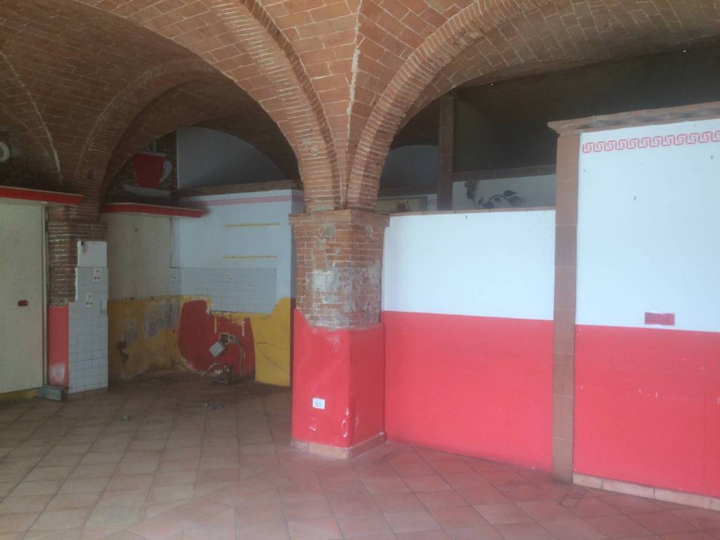 negozio in vendita a Pisa