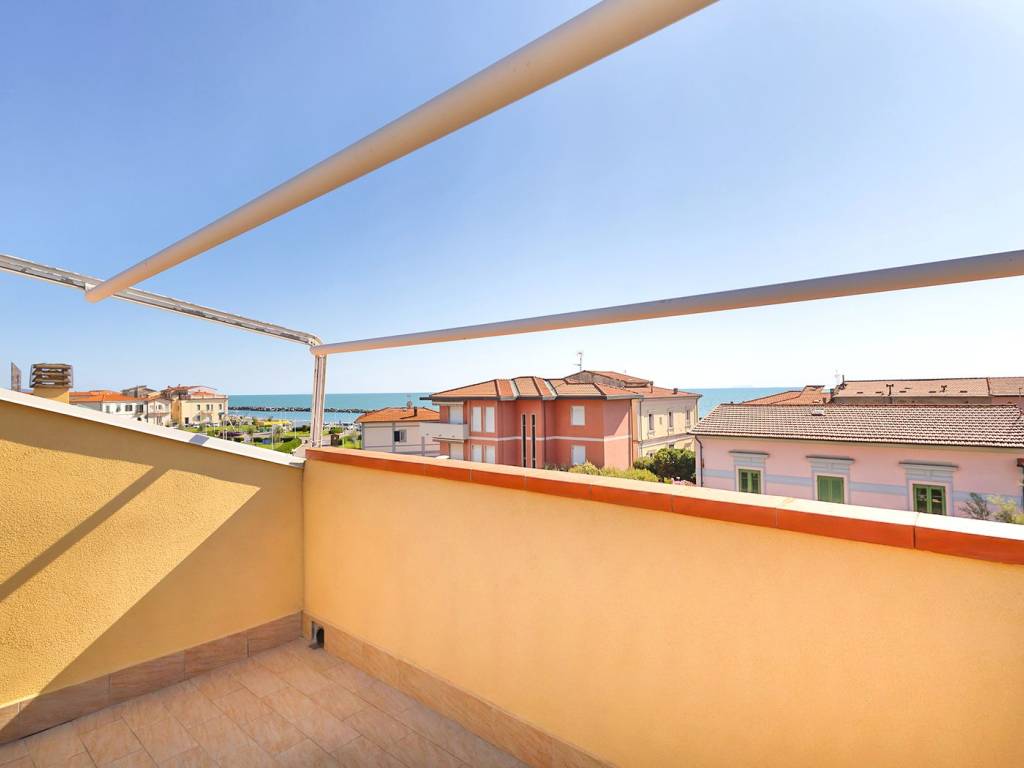 appartamento in vendita a Pisa in zona Marina di Pisa