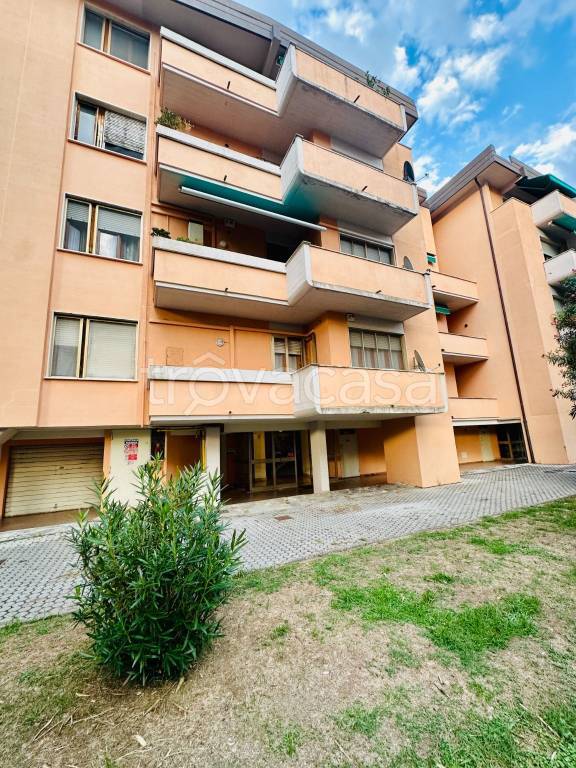appartamento in vendita a Pisa in zona Pratale / Don Bosco