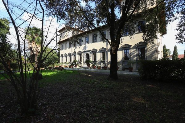 negozio in vendita a Pisa in zona Centro Storico
