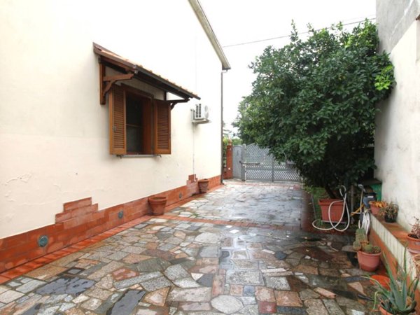casa indipendente in vendita a Pisa in zona Centro Storico