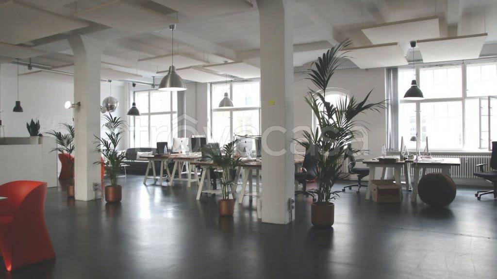 ufficio in vendita a Pisa in zona Riglione
