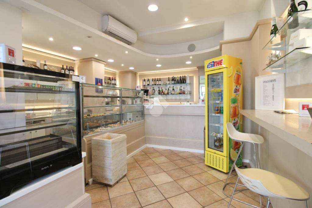 negozio in vendita a Pisa in zona Quartiere Sant'Antonio